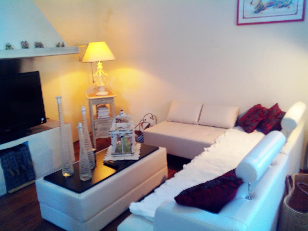 Le Clos De La Source Bed & Breakfast Le Bousquet-d'Orb ภายนอก รูปภาพ