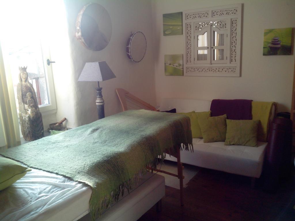 Le Clos De La Source Bed & Breakfast Le Bousquet-d'Orb ภายนอก รูปภาพ